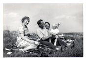 Tommerup - Klara, Otto, Johanne og Flemming i 1959